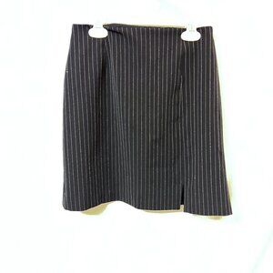 Mini / Knee High Black, pin striped, skirt - Size 3/4